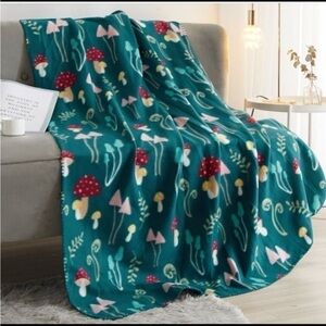 Cozy Teal Mushroom Pattern Blanket
